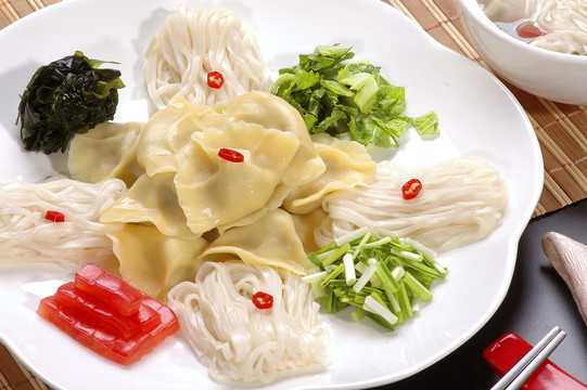 上汤水饺面