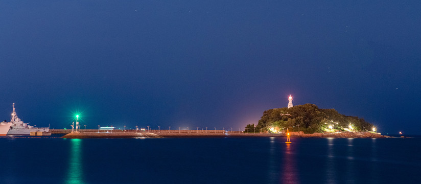 青岛栈桥夜景海水浴场旅行风光