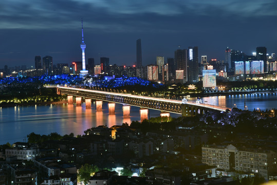 武汉长江大桥城市建筑风光夜景