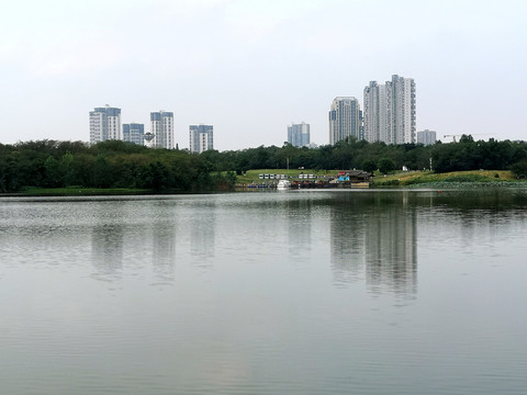 青龙湖