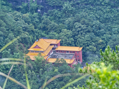 山中的寺庙