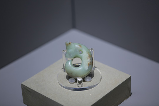 内蒙古博物馆文物玉猪龙