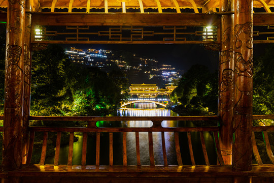 西江千户苗寨风雨廊桥