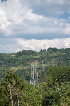 高压电线铁塔自然风光