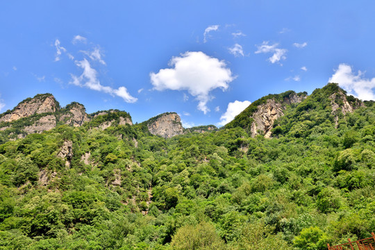 太白县青峰峡景区山梁