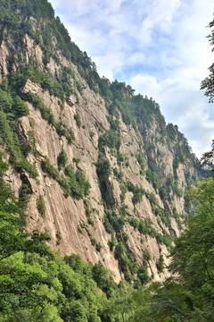 太白县青峰峡景区千条山