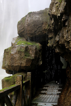 三峡大瀑布