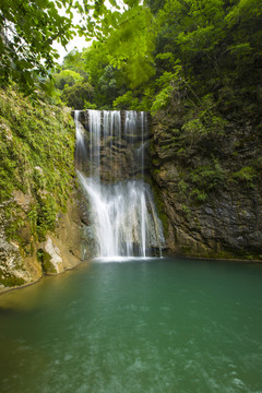 山泉