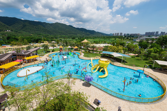 肇庆市儿童公园露天游泳池