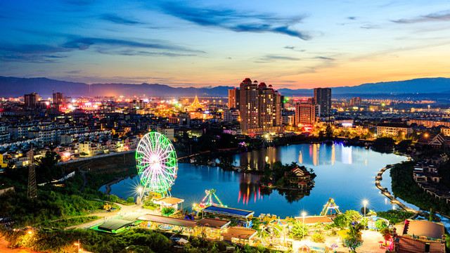 芒市夜景