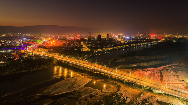 瑞丽夜景