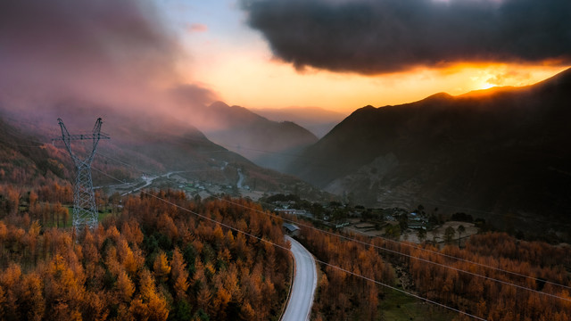 美姑龙头山川西秋天凉山