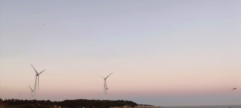 海边电力风车