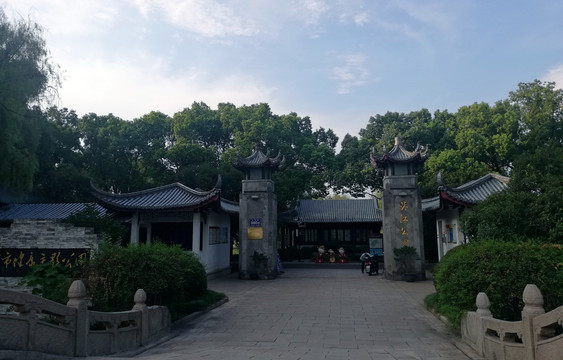 苏州吴江公园入口