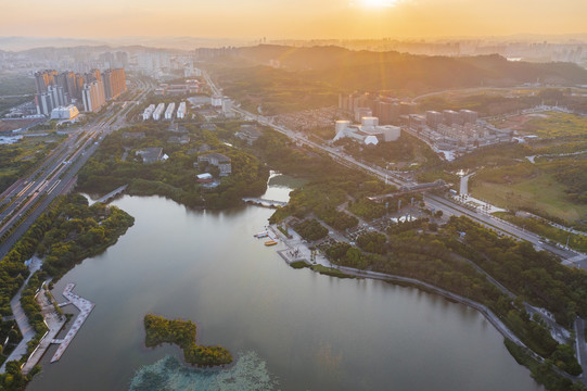 南宁城市公园五象湖五象塔