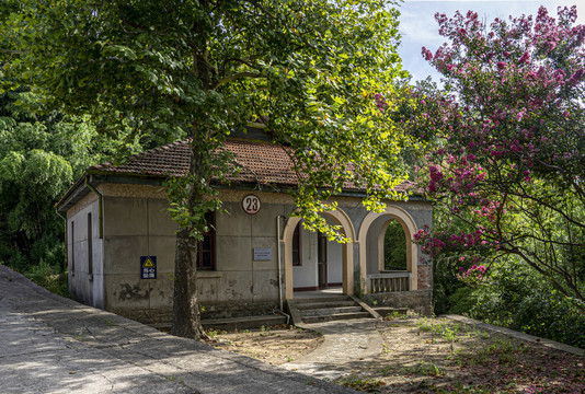 信阳鸡公山建筑之鲍万德别墅