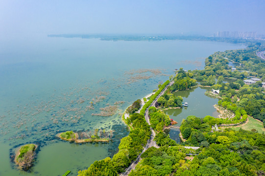 航拍河南平顶山白龟湖湿地公园