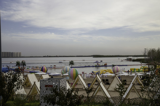 晋阳湖沙滩浴场欢乐水世界