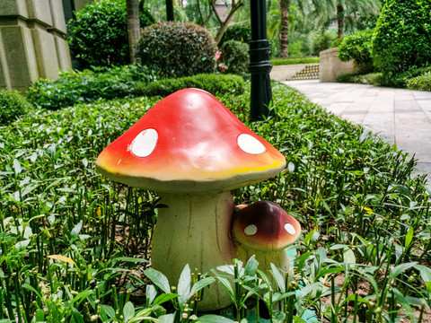 松宇时代城蘑菇雕