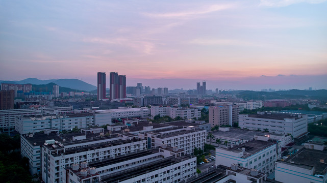 夜幕降临深圳龙岗建筑高楼B