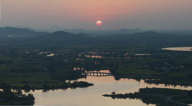 湖市奎湖湿地公园落日余晖