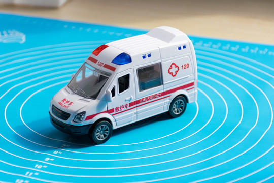 救护车模型