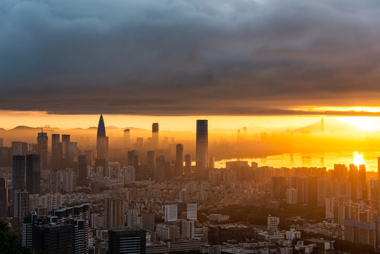 深圳市中心区日出风光