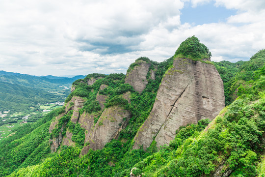 青山