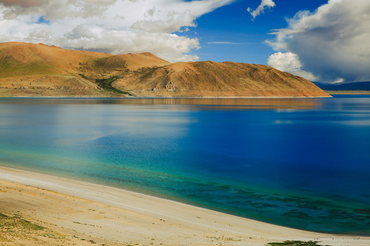 中国西藏羊卓雍措湖风景区