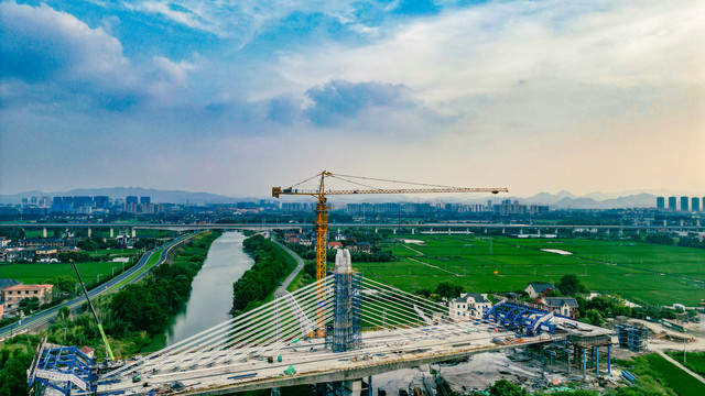 高铁高速公路工程建设