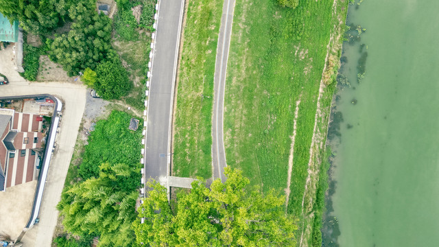 乡村旅游公路河流