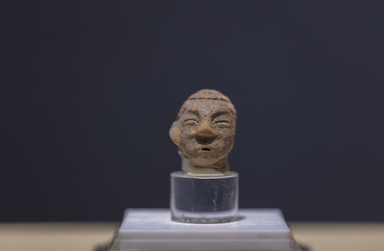 内蒙古博物院文物陶塑人头像