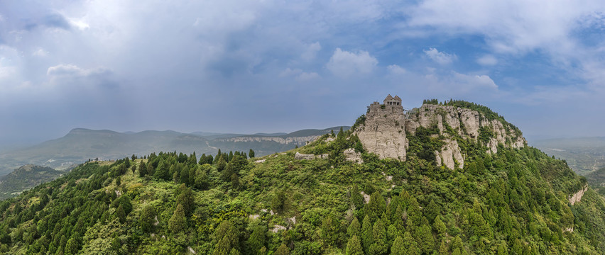 宽幅小泰山风光全景大图