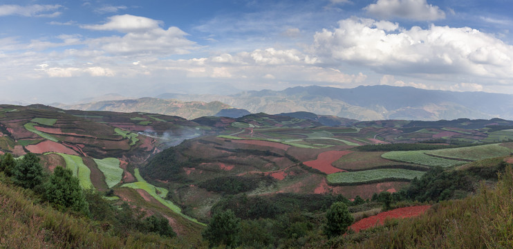 云南昆明东川红土地风景