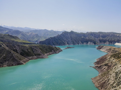 新疆高山湖泊航拍