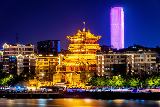 中国广西柳州西来古寺夜景