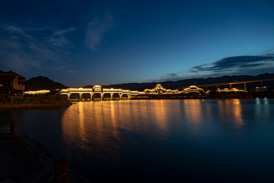 重庆山水黔江濯水古镇5A夜景