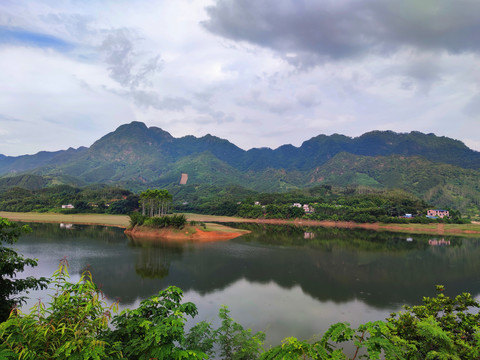 紫荆山水库