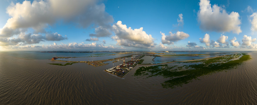 海边井场