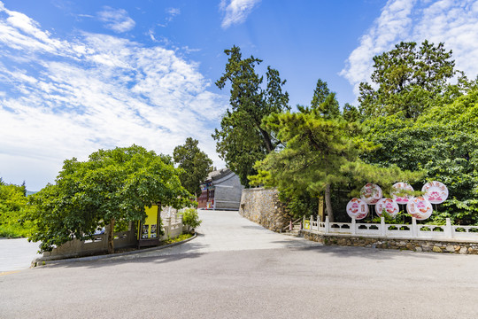 北京门头沟区潭柘寺景区风光