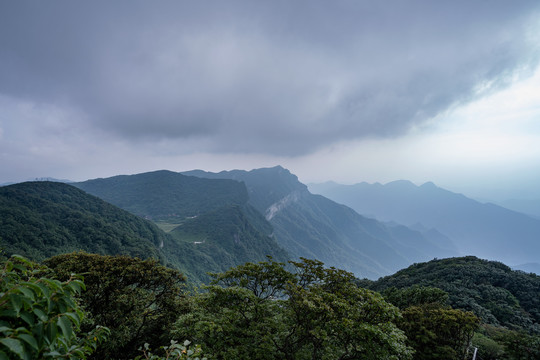 重庆南川区金佛山群山