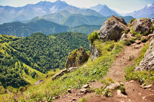崇山峻岭与山景
