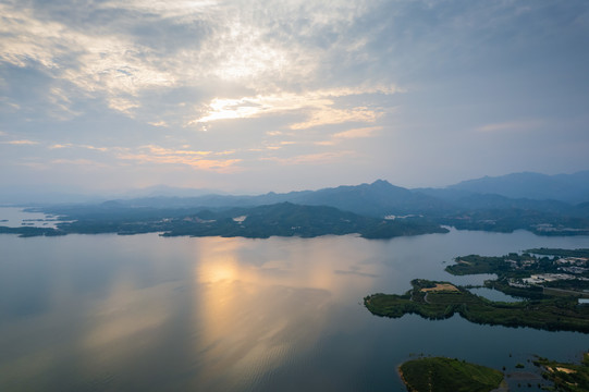 航拍太行山岗南水库落日