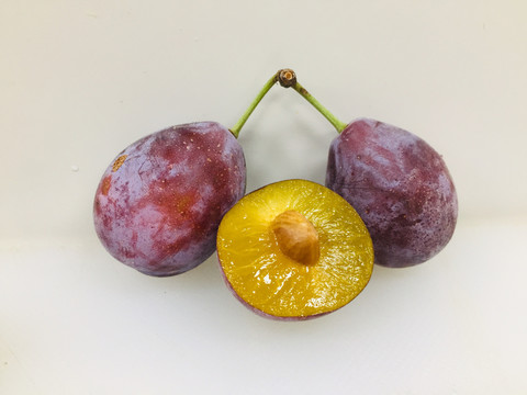 西梅