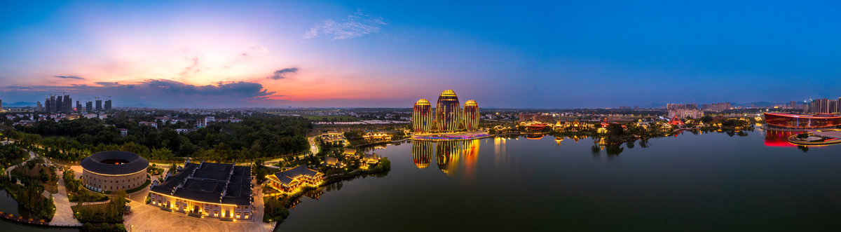 家居小镇夜景