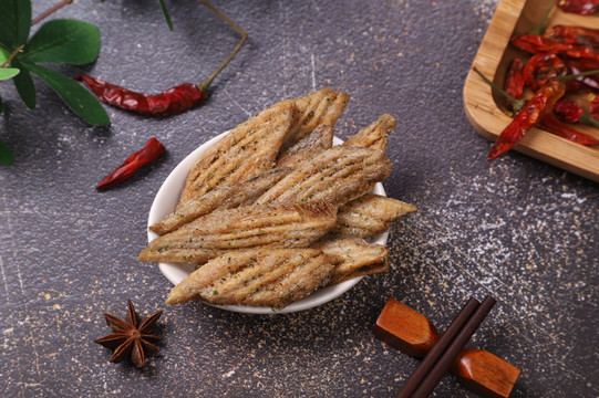 海苔黄鱼酥香酥小黄鱼