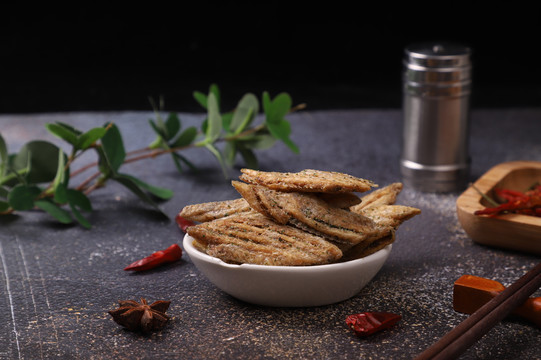 海苔黄鱼酥香酥小黄鱼