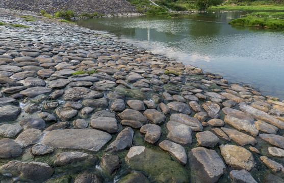 乡村风景山水溪流