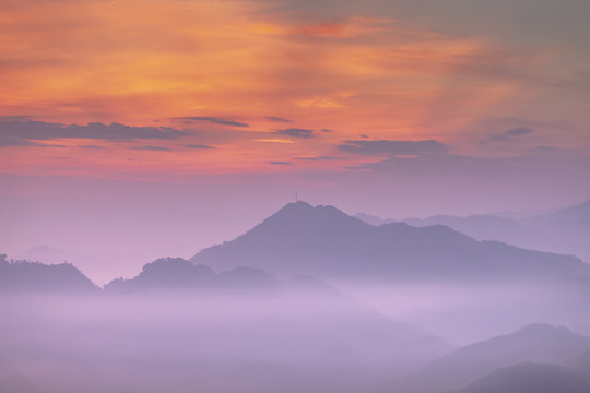 宜宾长宁双河镇晨雾缭绕风景