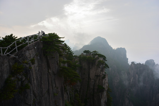 黄山奇峰